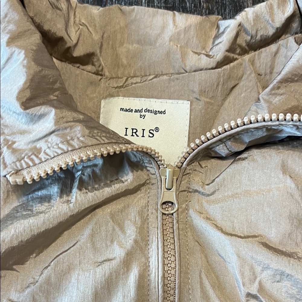 iris Beige Cropped Jacket - Picture 2 of 8